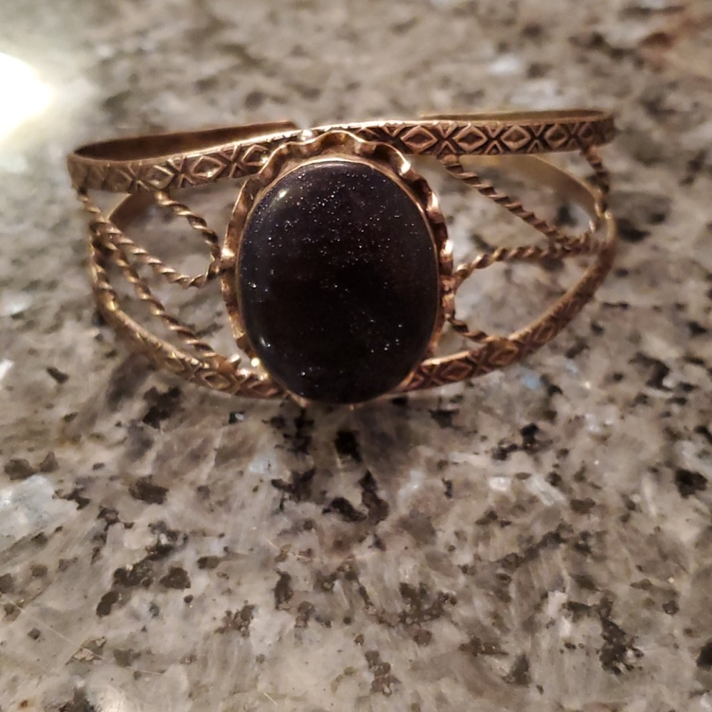Artisan bracelet